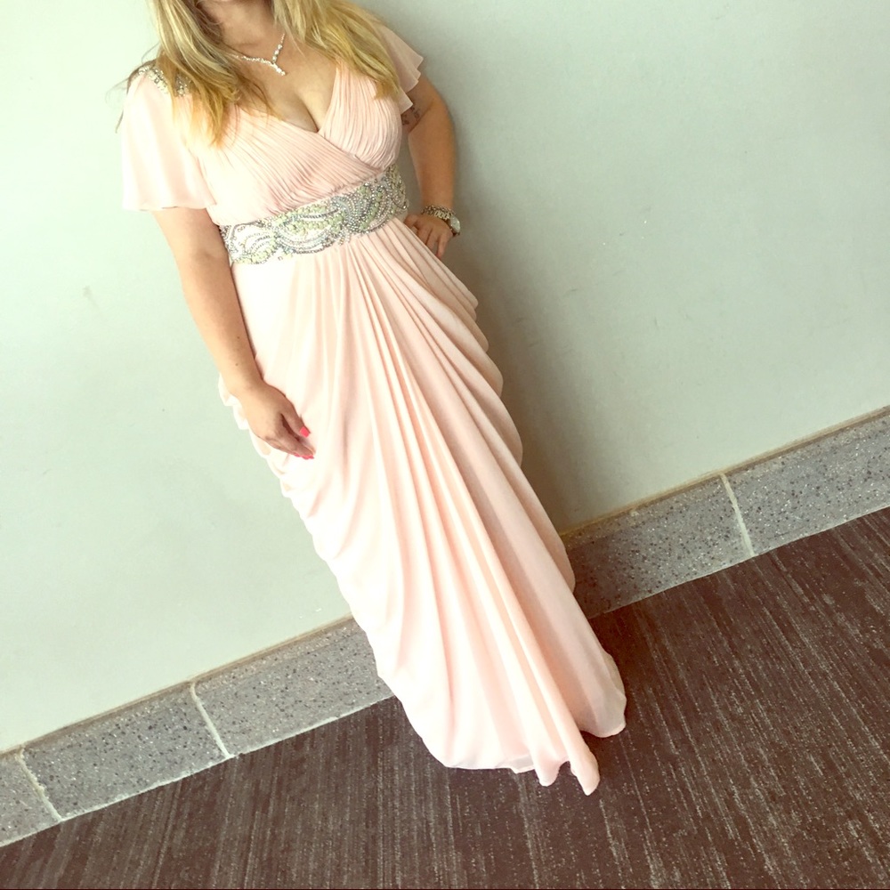 Gorgeous light pink formal size 12